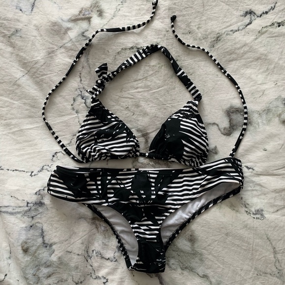 Roxy Other - Roxy Swim Cheeky Bikini